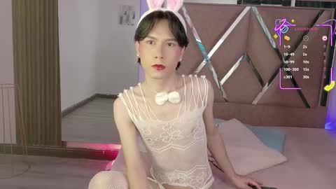Ash Femboy online show from October 2025 08:31:02 PM