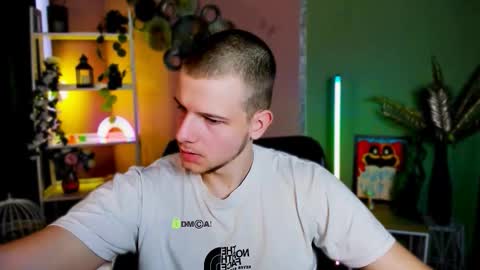 Snapshot of ash_raven_ chatting on September 2025 12:18:01 PM ash_raven_ online show from September 2025 12:18:01 PM