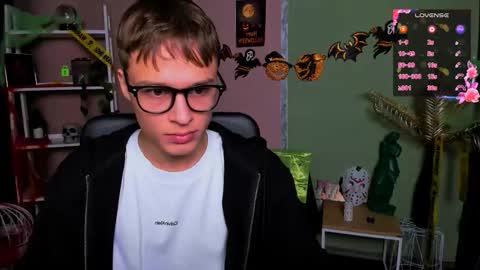 Snapshot of ash_raven_ chatting on October 2025 09:38:02 PM ash_raven_ online show from October 2025 09:38:02 PM