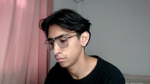 Ash online show from November 2025 01:33:02 PM