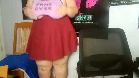 Snapshot of ashbashgirl chatting on October 2025 07:07:02 AM SweetAshCheeks online show from October 2025 07:07:02 AM