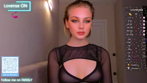 Snapshot of ashbunny_ chatting on February 2025 07:10:01 PM your pretty Ashley online show from February 2025 07:10:01 PM