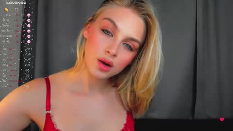 Snapshot of ashbunny_ chatting on October 2025 04:38:01 PM your pretty Ashley online show from October 2025 04:38:01 PM