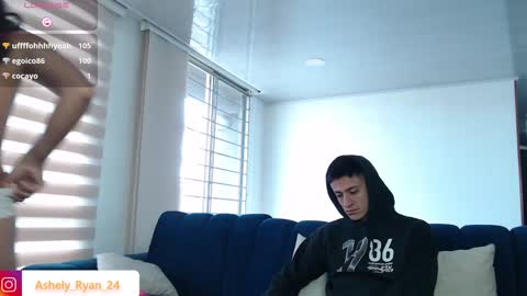 Snapshot of ashely_ryan24 chatting on December 2024 03:52:01 PM Ashley And Ryan online show from December 2024 03:52:01 PM