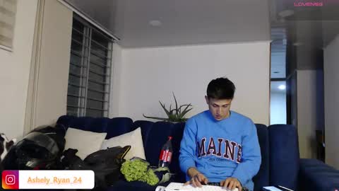 Snapshot of ashely_ryan24 chatting on March 2025 12:29:02 AM Ashley And Ryan online show from March 2025 12:29:02 AM