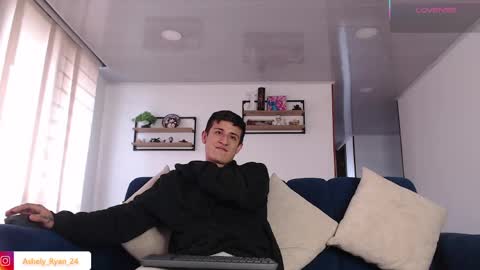 Ashley And Ryan  online show from May 2026 09:11:02 PM