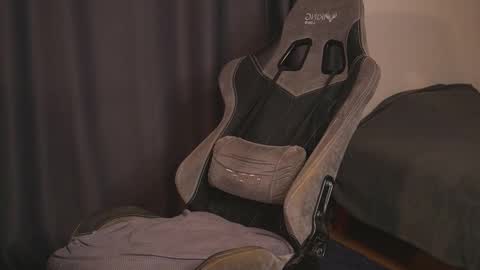 Snapshot of asher_88 chatting on February 2026 01:06:01 PM Jerk Machine online show from February 2026 01:06:01 PM