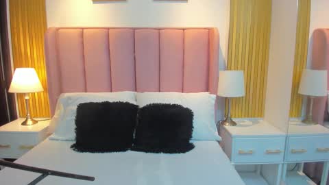 Snapshot of ashlee_monroee chatting on February 2026 11:33:01 AM Ashlee online show from February 2026 11:33:01 AM