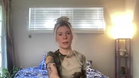 Snapshot of ashleebby818 chatting on February 2026 07:15:02 PM Ashlee online show from February 2026 07:15:02 PM