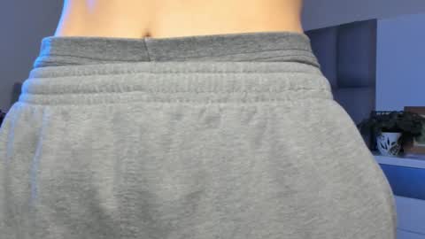 Snapshot of ashley_120 chatting on December 2024 12:41:01 AM Carolina online show from December 2024 12:41:01 AM