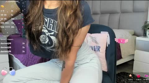 Snapshot of ashley_120 chatting on February 2025 10:43:02 PM Carolina online show from February 2025 10:43:02 PM