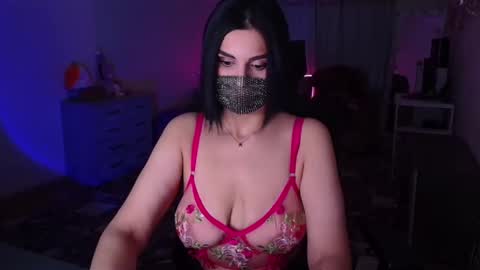 Snapshot of ashley__cooper__ chatting on December 2024 04:58:02 AM Yasmina online show from December 2024 04:58:02 AM