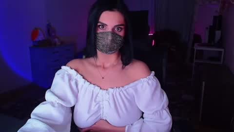 Snapshot of ashley__cooper__ chatting on December 2024 08:05:01 AM Yasmina online show from December 2024 08:05:01 AM