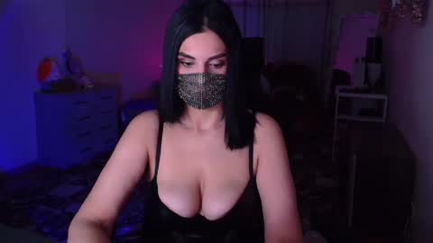 Snapshot of ashley__cooper__ chatting on December 2024 04:12:01 AM Yasmina online show from December 2024 04:12:01 AM