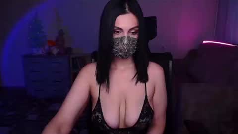Snapshot of ashley__cooper__ chatting on January 2025 04:47:01 AM Yasmina online show from January 2025 04:47:01 AM