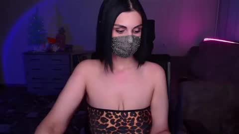 Snapshot of ashley__cooper__ chatting on January 2025 08:14:01 AM Yasmina online show from January 2025 08:14:01 AM
