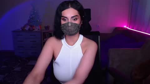 Snapshot of ashley__cooper__ chatting on January 2025 07:21:01 AM Yasmina online show from January 2025 07:21:01 AM