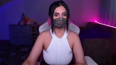 Snapshot of ashley__cooper__ chatting on February 2025 07:23:01 AM Yasmina online show from February 2025 07:23:01 AM