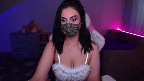 Snapshot of ashley__cooper__ chatting on February 2025 05:56:01 AM Yasmina online show from February 2025 05:56:01 AM