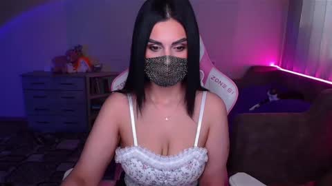 Snapshot of ashley__cooper__ chatting on March 2025 03:52:02 AM Yasmina online show from March 2025 03:52:02 AM