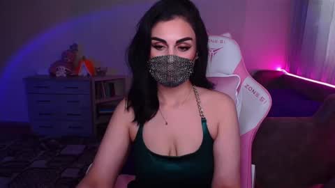 Snapshot of ashley__cooper__ chatting on March 2025 03:06:01 AM Yasmina online show from March 2025 03:06:01 AM