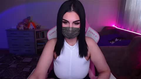 Snapshot of ashley__cooper__ chatting on March 2025 03:45:01 AM Yasmina online show from March 2025 03:45:01 AM