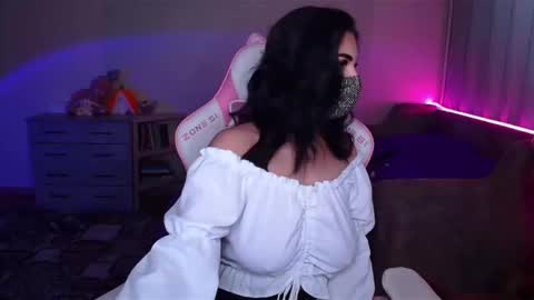 Snapshot of ashley__cooper__ chatting on March 2025 04:10:01 AM Yasmina online show from March 2025 04:10:01 AM