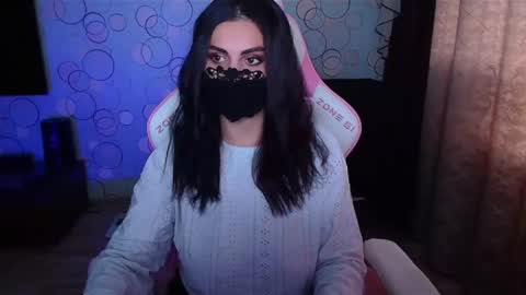   Yasmina   online show from October 2025 04:24:02 AM