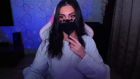   Yasmina   online show from October 2025 03:14:01 AM