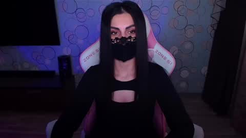   Yasmina   online show from April 2026 05:01:02 AM