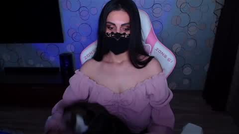   Yasmina   online show from June 2026 05:17:01 AM