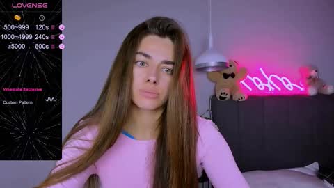 Snapshot of ashley__jess chatting on November 2025 02:49:01 PM Ashley online show from November 2025 02:49:01 PM