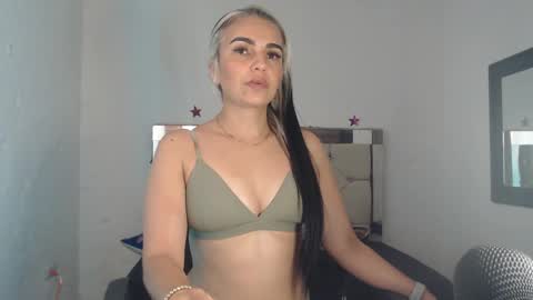 ashley__tylor online show from January 2025 09:24:01 AM