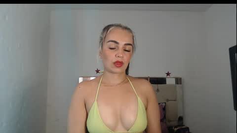 ashley__tylor online show from January 2025 03:11:01 AM