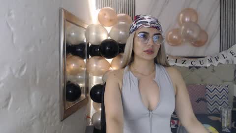 ashley__tylor online show from April 2026 03:20:01 AM