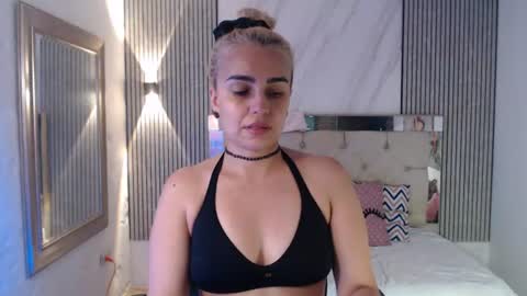 ashley__tylor online show from June 2026 07:02:02 PM