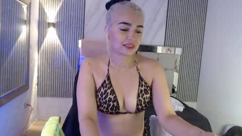 ashley__tylor online show from July 2026 03:49:02 PM