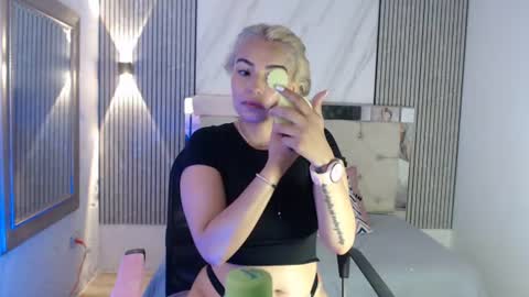 ashley__tylor online show from July 2026 07:49:02 PM