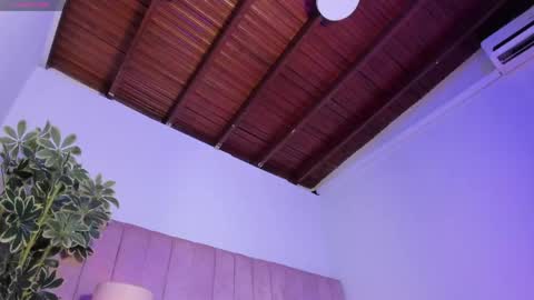 ashley_beaomunt online show from May 2026 07:55:02 PM