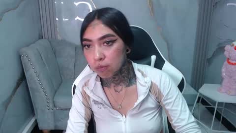 ashley_blum_v online show from October 2025 01:33:02 AM