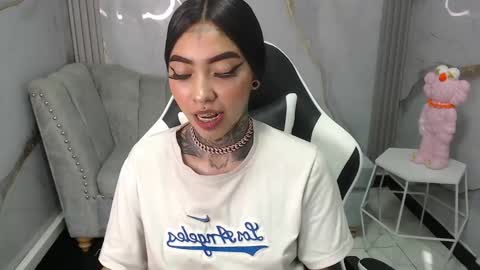 ashley_blum_v online show from October 2025 08:17:02 PM