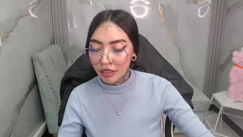 ashley_blum_v online show from November 2025 01:14:02 PM