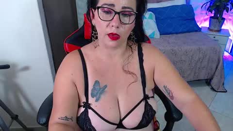  Ashley online show from February 2025 10:44:02 AM