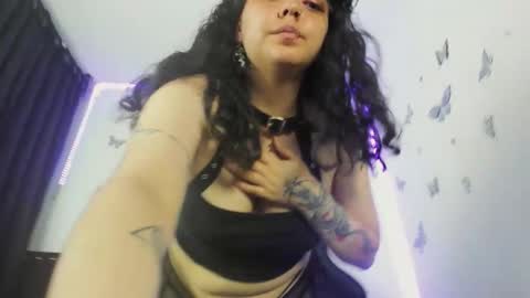 Snapshot of ashley_xoxo7 chatting on December 2025 01:00:01 AM Ashley online show from December 2025 01:00:01 AM