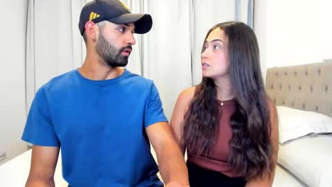 Ashley  Zamir online show from October 2025 06:42:01 PM