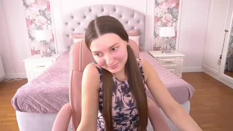 ashleybaee online show from April 2026 12:51:02 PM