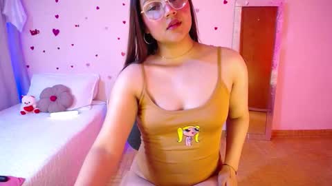 Snapshot of ashleyevanz chatting on November 2025 05:17:01 AM Ashlei Evanz online show from November 2025 05:17:01 AM