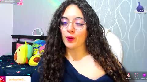 Snapshot of ashleykiim_ chatting on September 2025 12:48:02 AM .. Ashley .. online show from September 2025 12:48:02 AM