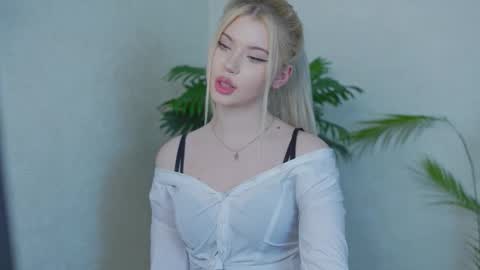 AshleyNiko online show from October 2025 04:49:01 PM