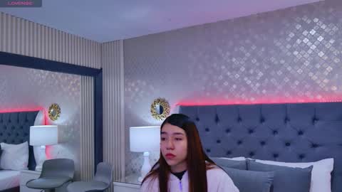 AshleyRoberh online show from February 2026 12:15:02 PM